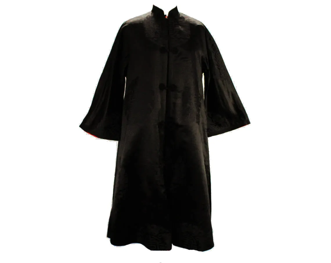 XL 1950s Evening Coat - Size 18 Asian Silk Satin Bats Brocade - 50s Reversible Black & Red Gold Formal Overcoat - Far East Sublime Quality